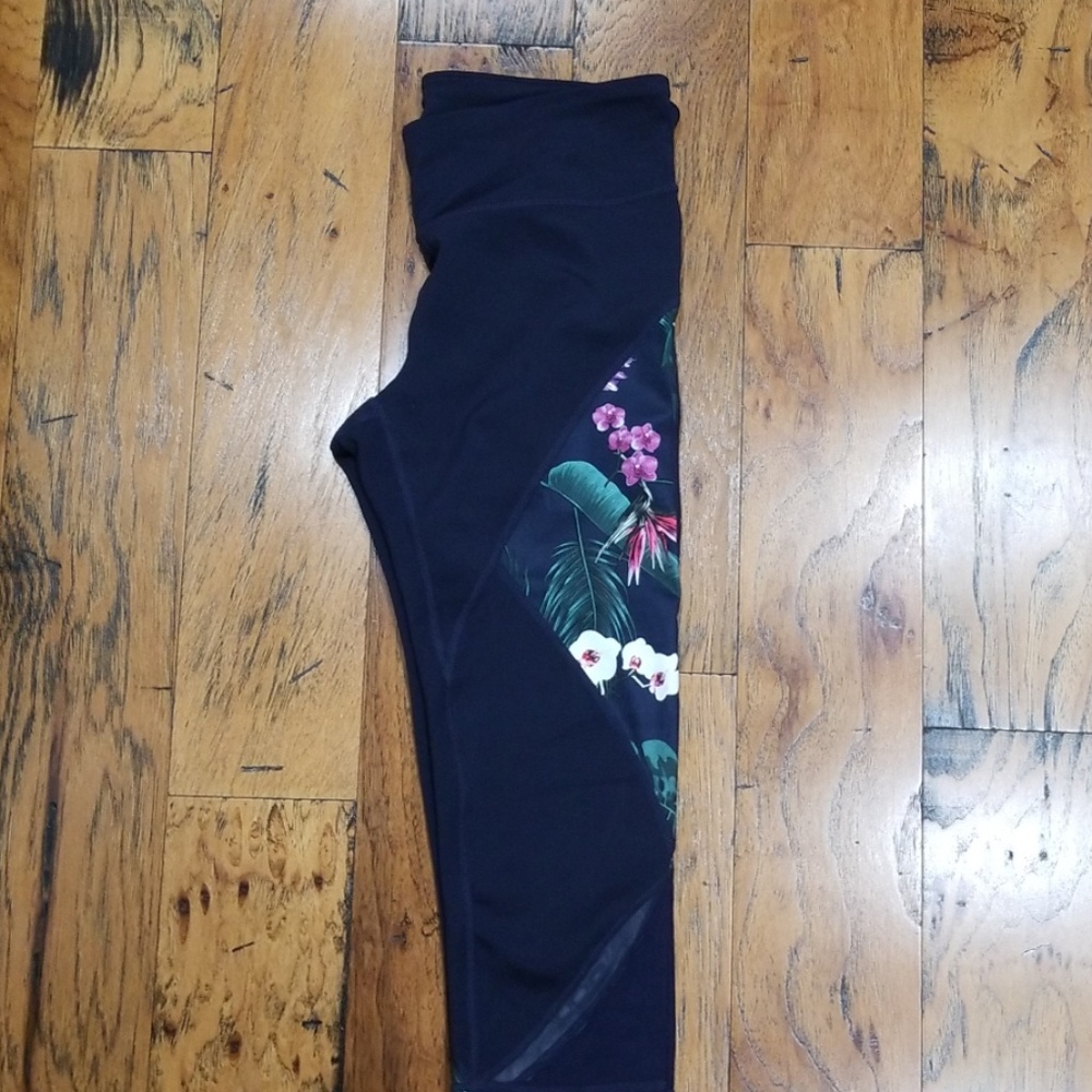 Gap Fit fast eclipse capris